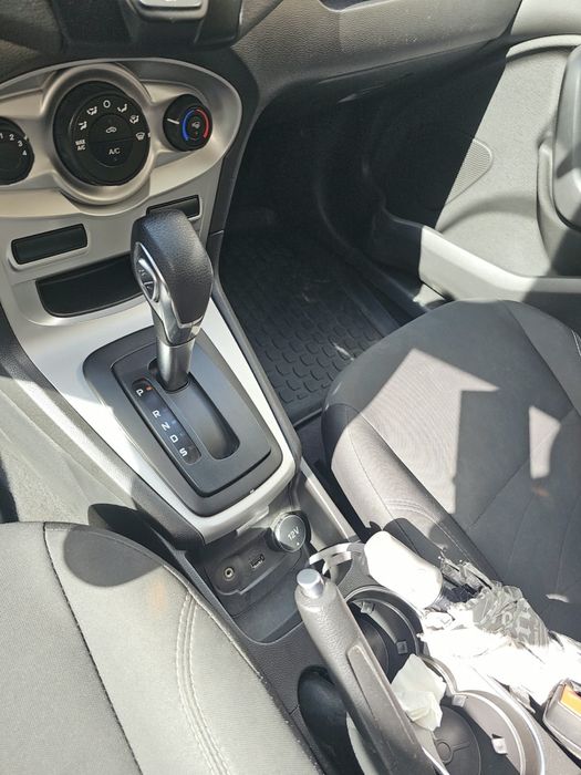Ford Fiesta 2019 VIN 3FADP4BJXKM139651 фото оголошення 3 з 8