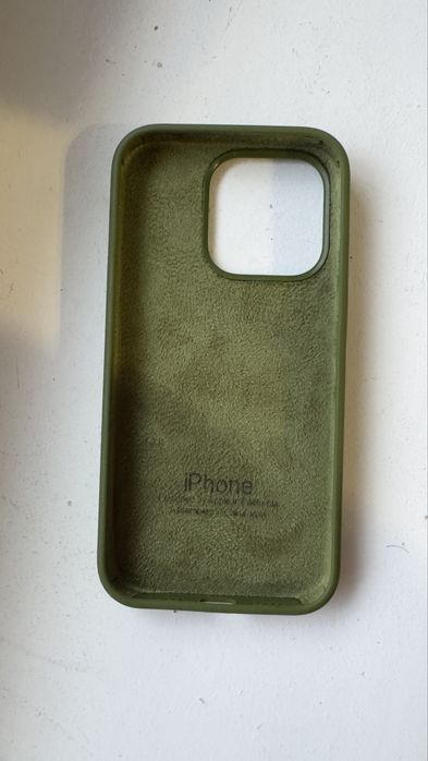 Продам чехол на iphone 15 pro