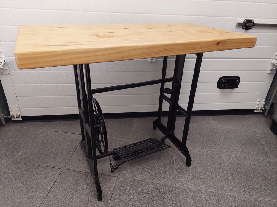 Mesa / Maquina de costura