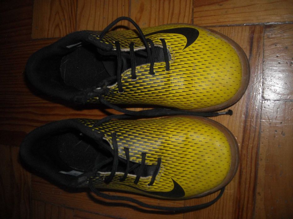Ténis futsal nike rapaz