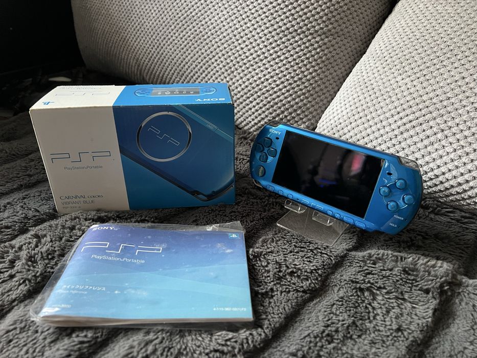 Playstation Portable 3004 - Vibrant Blue