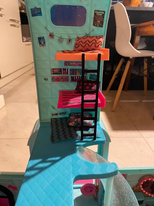 Kamper laleczek lol suprise