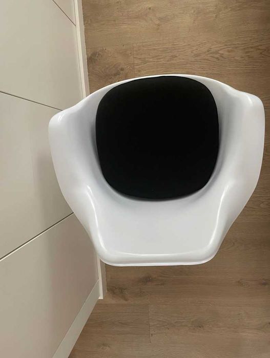 Cadeira Tulipa Eero Saarinen (edição)