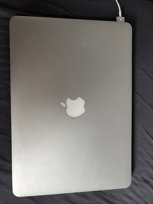 Sprzedam  MacBook Air 13”