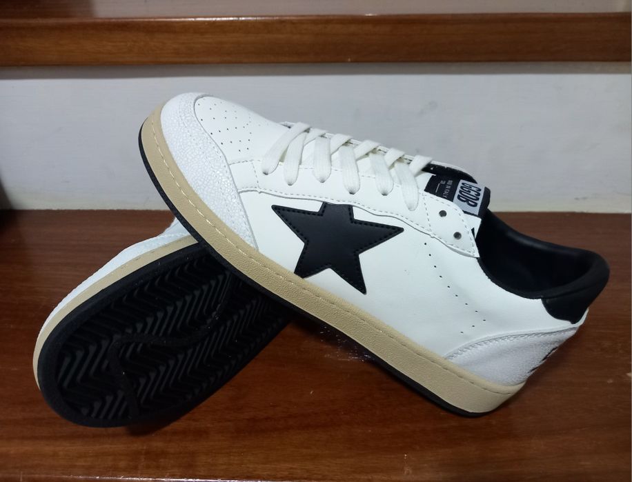 Sapatilhas Golden Goose - tamanho 42