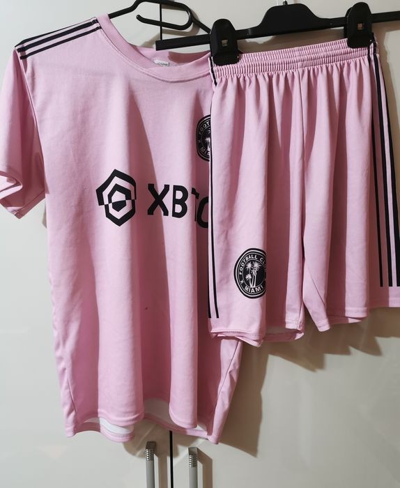 Strój piłkarski sportowy Messi Miami 158 chłopiec