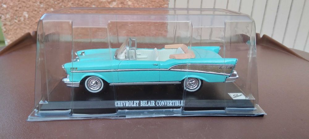 Miniaturas 1/43 : 7 modelos