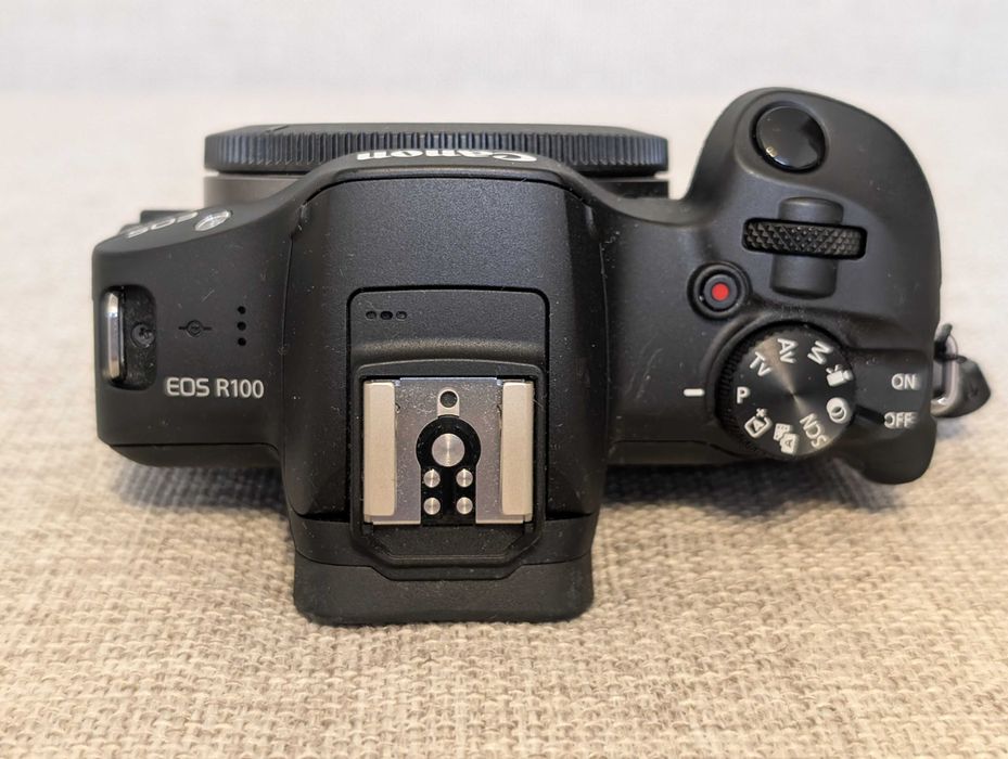 CANON EOS R100 dodatkowe baterie