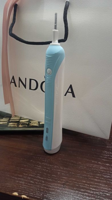 Szczoteczka elektryczna ORAL-B PRO 500 - Prezent Na Święta