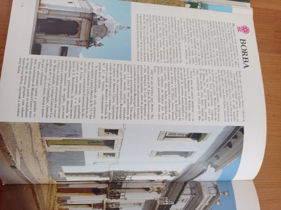Livro " As mais belas aldeias de Portugal"