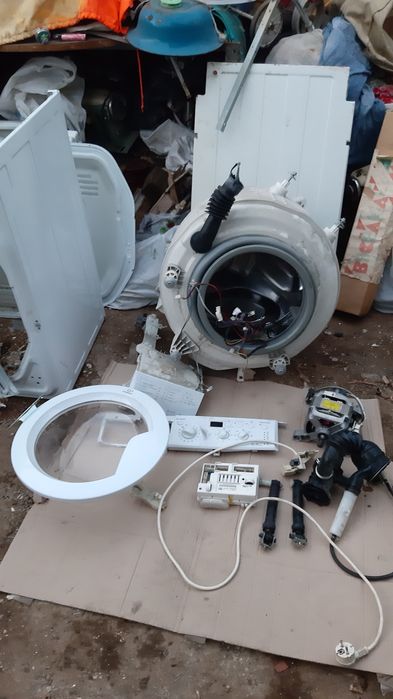 Індезіт пральна машина iwsd5105 модуль 215010220.01