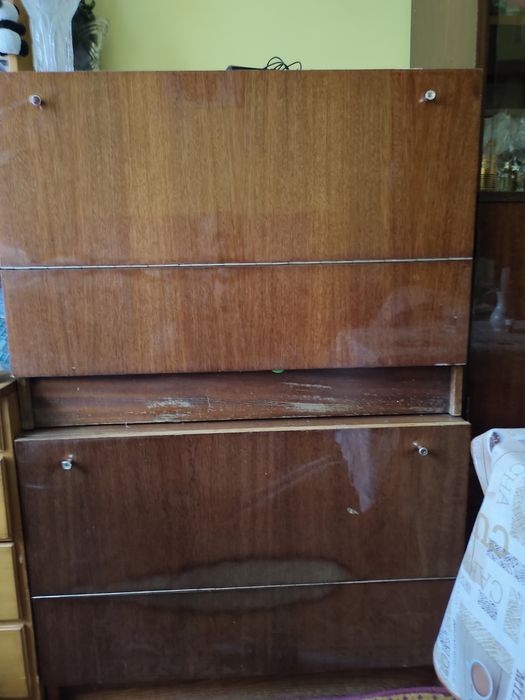 Продаються комоди