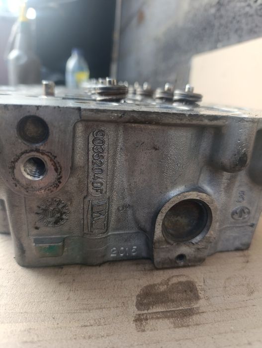 Гбц головка 2.5 CRD Chrysler voyage Dodge Cherokee 90352040F