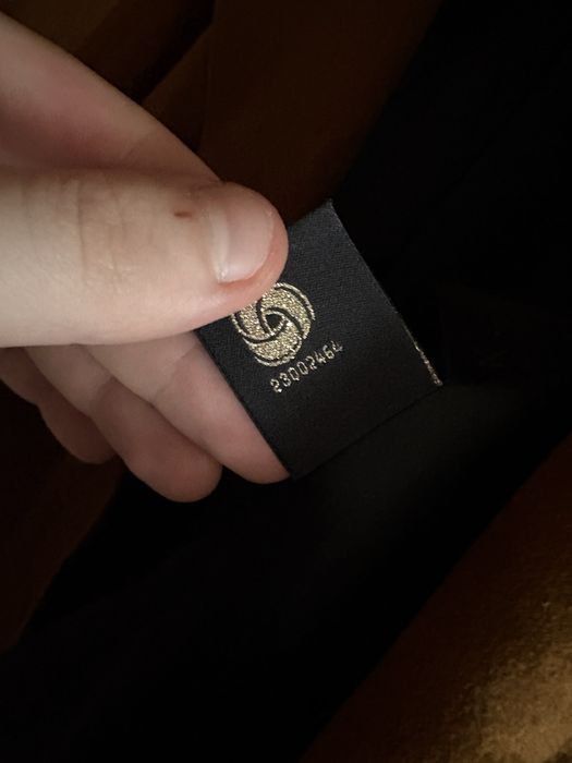 Dwurzedowa Elegancka marynarka Escada