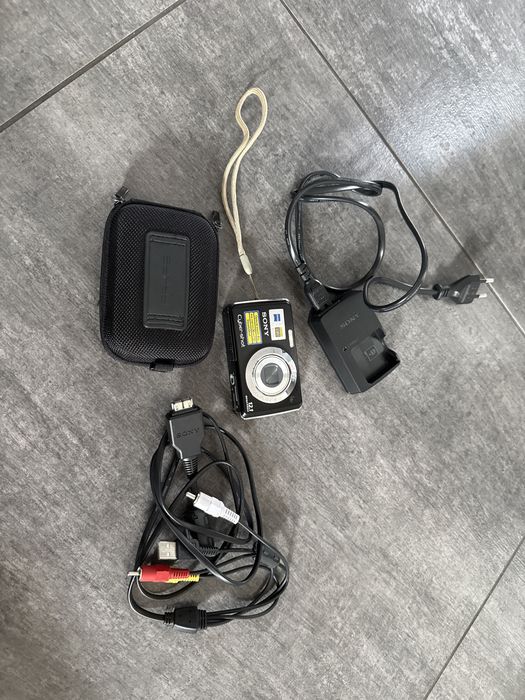 Sony cyber shot 12.1 mega pixels dsc w210 steady shot aparat