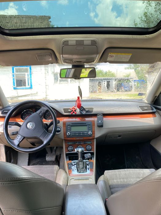 Пасат  б 6 не розмитнени