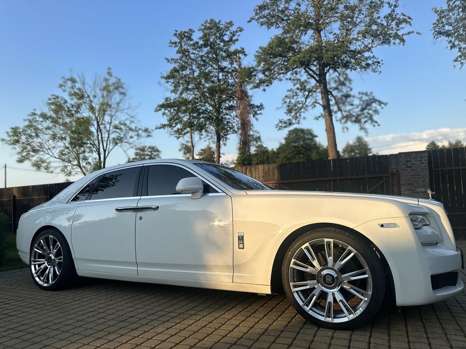 Auto do sluby na wesele Rolls Royce Ghost Biale auto do slubu