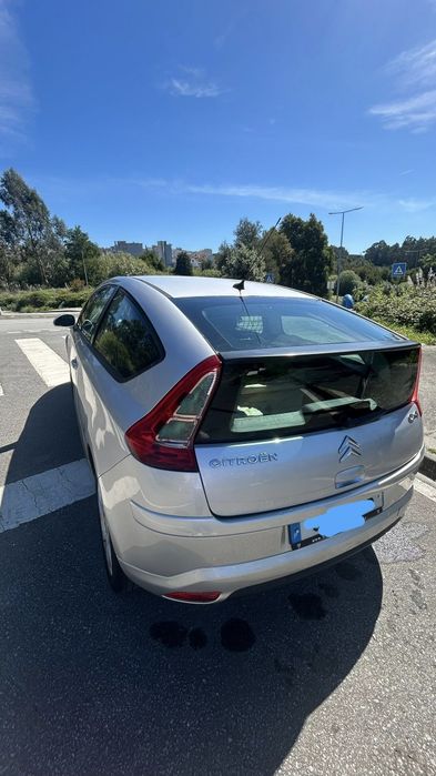Citroën C4 1.6 HDi-aceito troca por 5 lugares