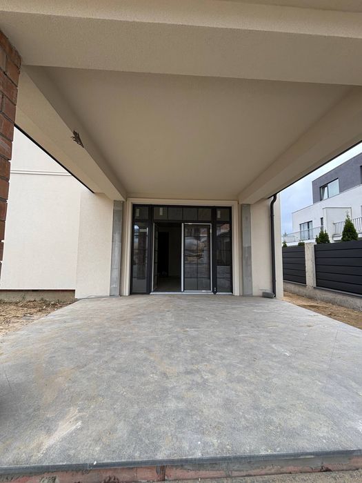 Продаж цегляного будинку 235 м.кв. Бірки