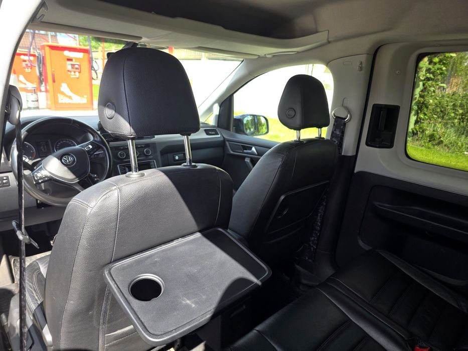 Volkswagen Caddy 2015 року • 2.0 TDI 110 кВт / 150 к.с. • DSG • Long • 7 місць