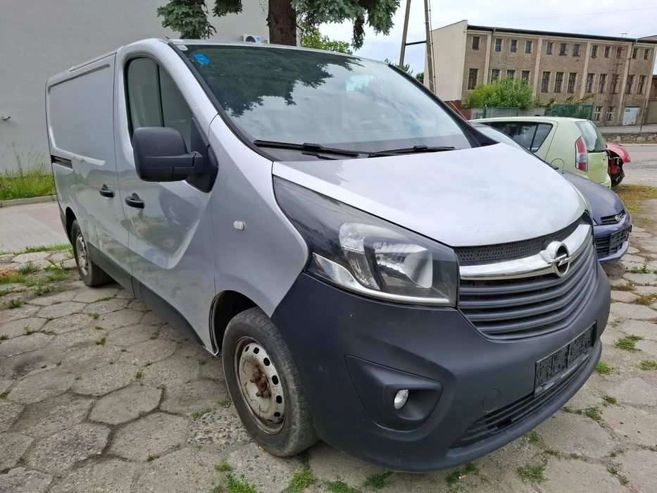 Opel Vivaro  Opel Vivaro 1.6 bi - turbo Klimatyzacja
