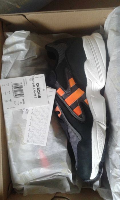 Buty adidas yung 96 chasm,rozm 38 2/3(24 cm)