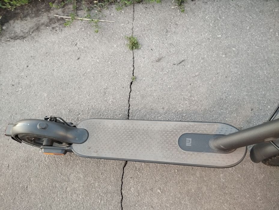 Електросамокат Xiaomi Mi Electric Scooter 1s