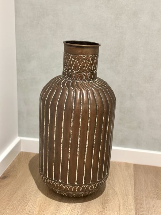 Jarra da marca Bo Concept