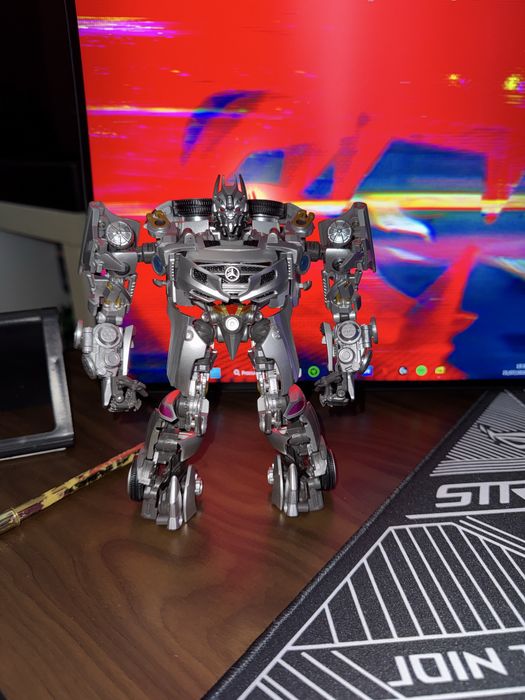 Transformers soundwave masterpiece