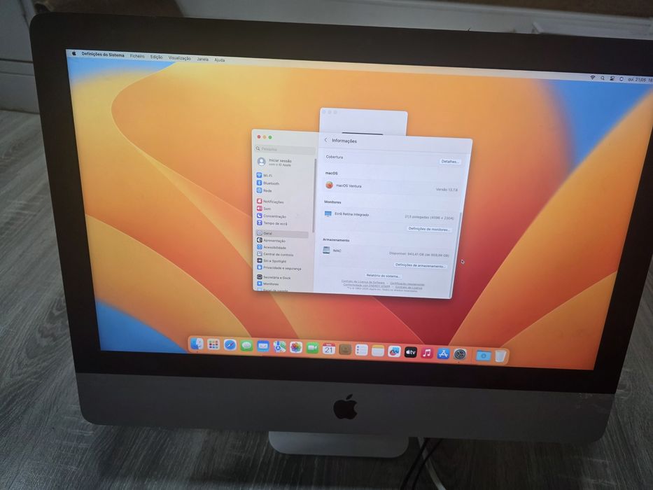 Apple iMac 21.5" 2017 i5 3ghz 8GB/1TB SSD