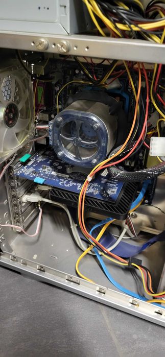 Komputer PC - odjazdowa obudowa alu