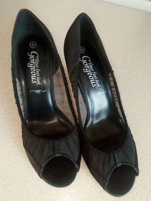 Туфли на каблуке