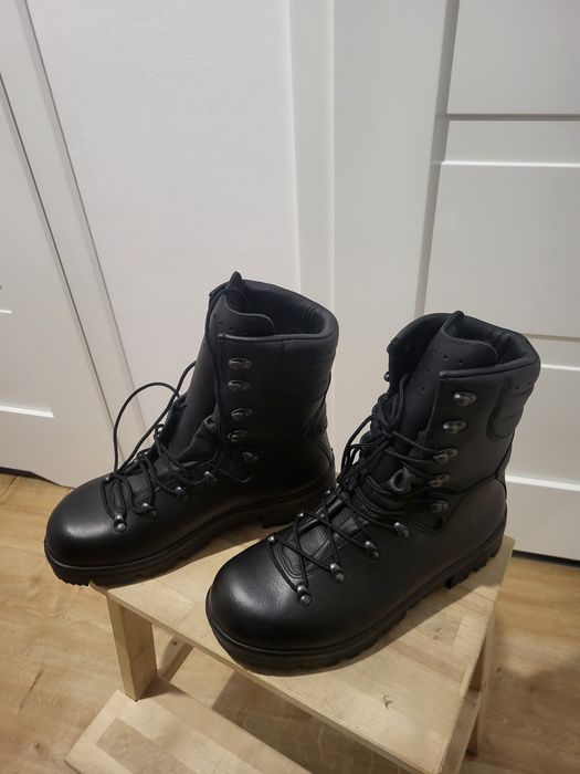 Na sprzedaż trzewiki zimowe