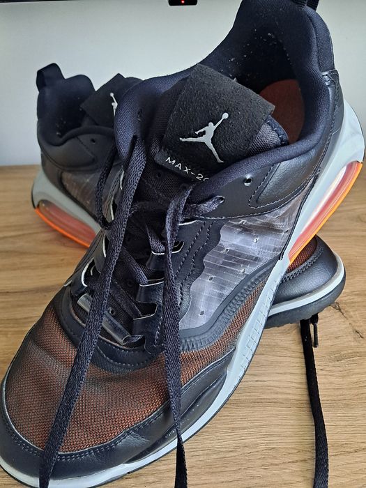 NIKE JORDAN rozm. 45.5