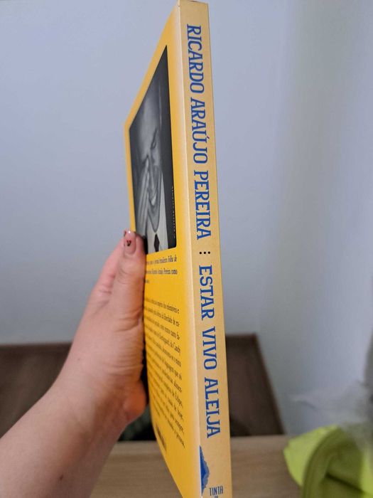 Livro: Estar Vivo Aleija, Ricardo Araújo Pereira