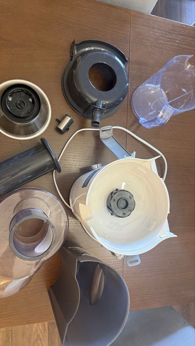 Bosch MES25A0 typ CNCJ03, 700 W sokowirówka VitaJuice