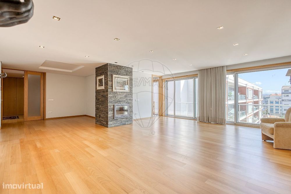 4-Bedroom Apartment for Sale