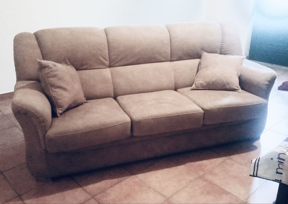 Sofá de três lugares “Ultimo preço