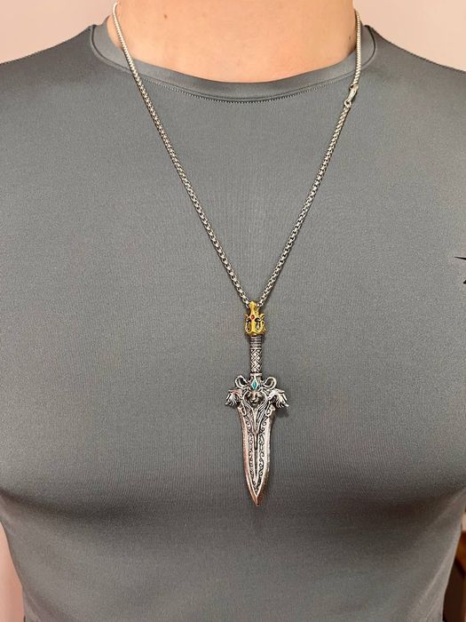 Amulet, łańcuszek na szyję
