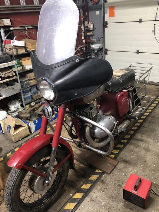 Продам JAWA старушку