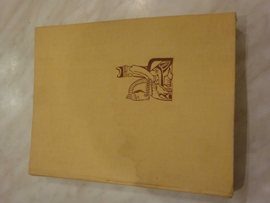 Книги з гумор, хіромантія, йога, фотографія, шахи, шашки+