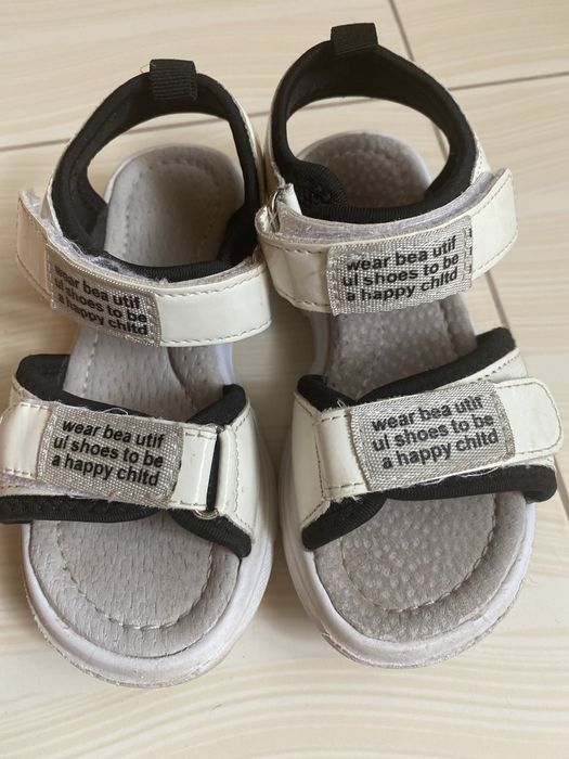 Босоножки для девочки