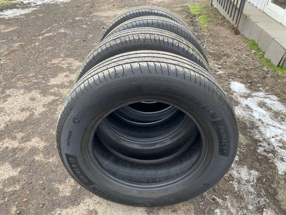Продам літні шини Michelin Primacy 4  225/65 R17