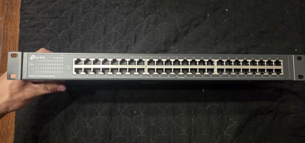 Switch TP-Link, TL-SF1048