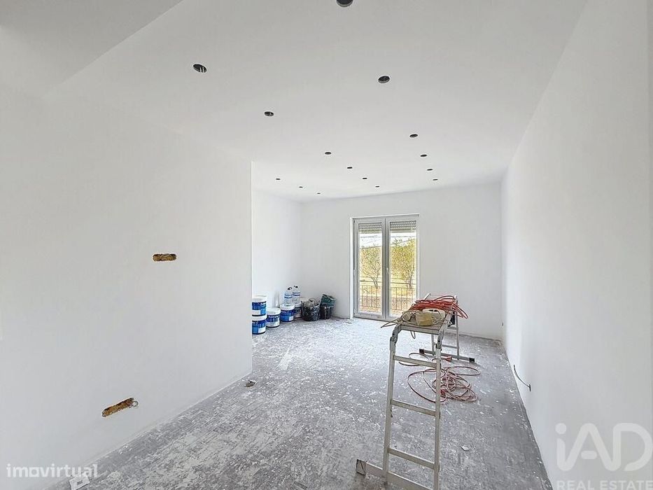 Casa / Villa T4 em Mexilhoeira Grande de 126 m2