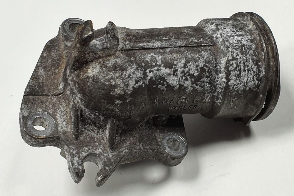 TERMOSTAT OBUDOWA MERCEDES GL X164 CDI A6422000215