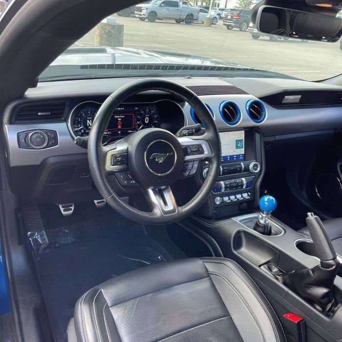 Ford Mustang GT Premium      2023