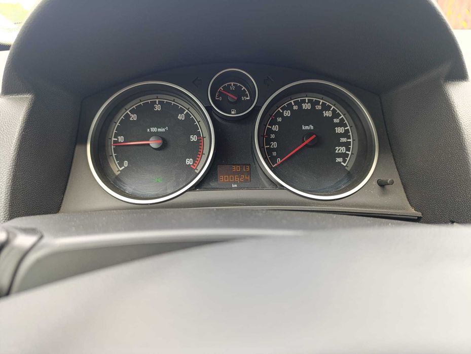 Opel Astra III 1,7 DCTI