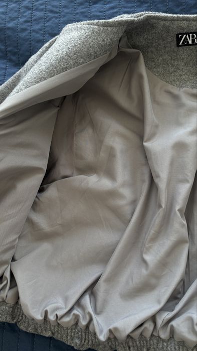 Жіночий бомбер Zara