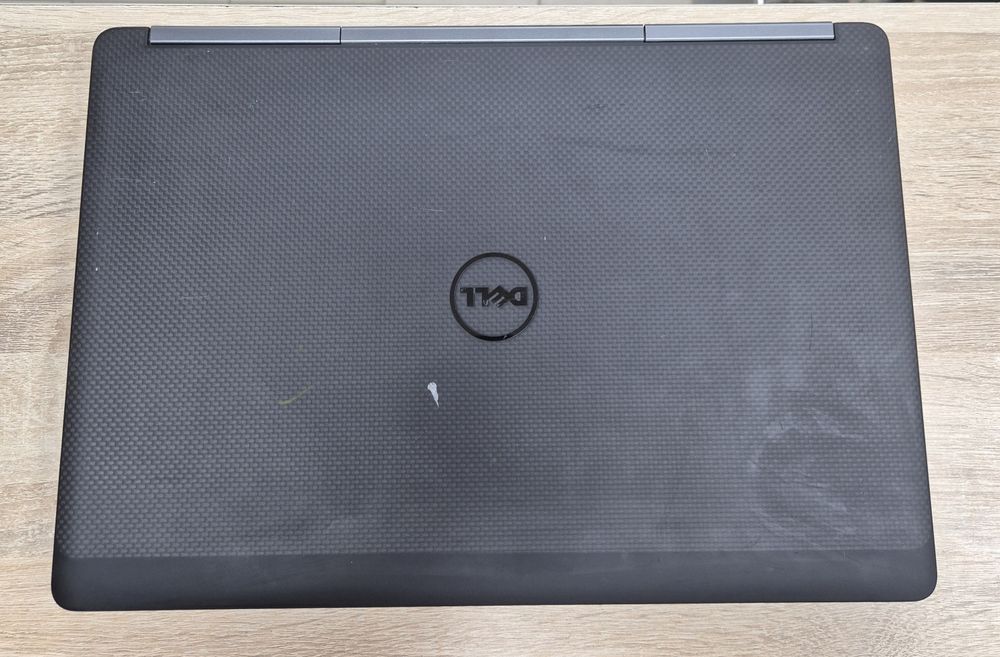 Робоча станція/ноутбук Dell Precision 7510 15,6" 1920x1080p/i7-6920HQ/Radeon R9 M375X/16GB DDR4/240GB SSD